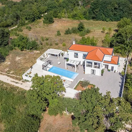 Valhalla * Barat (Rovinj)